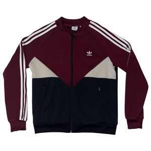 Adidas jacked size S.